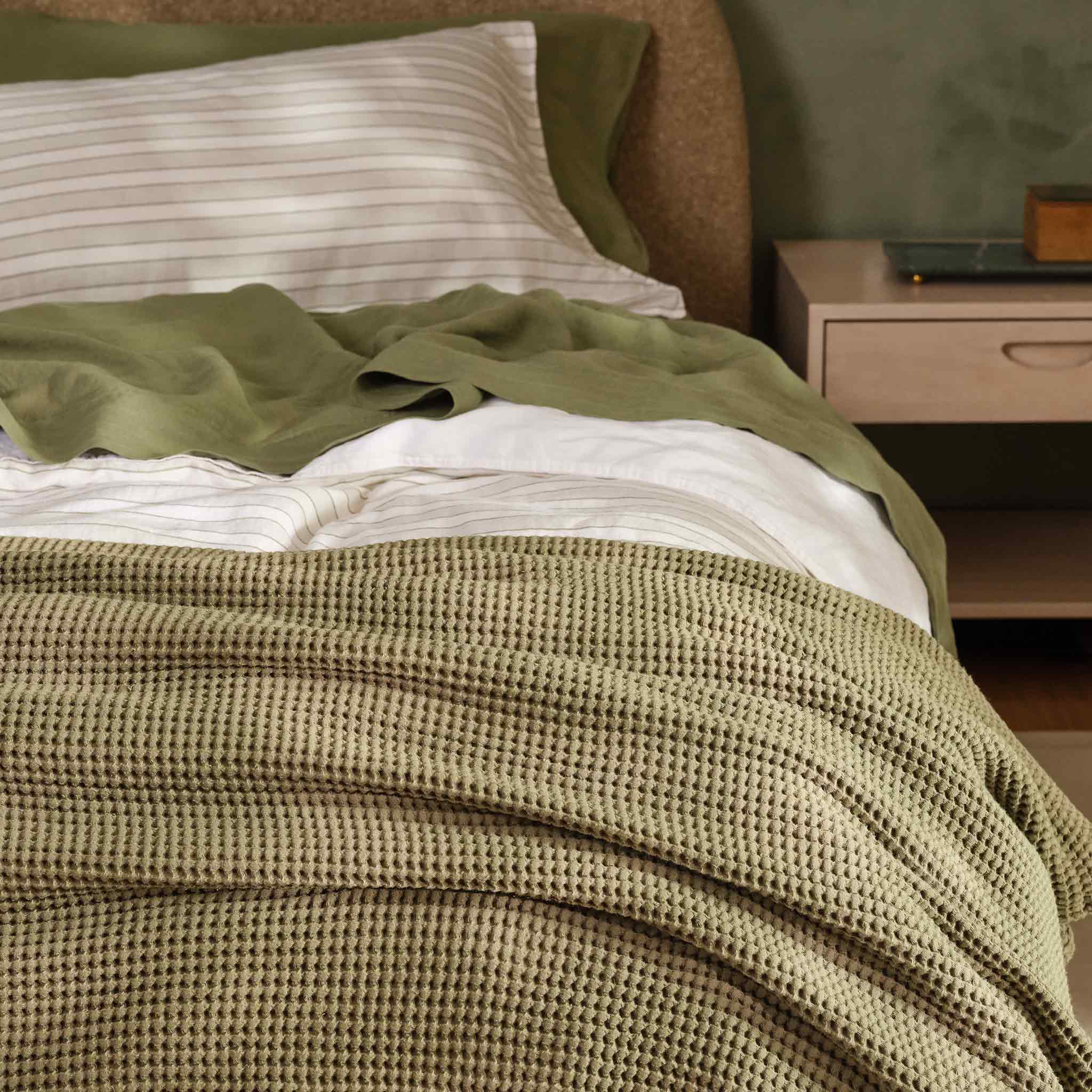 Dreamweave Waffle Bed Blanket W6